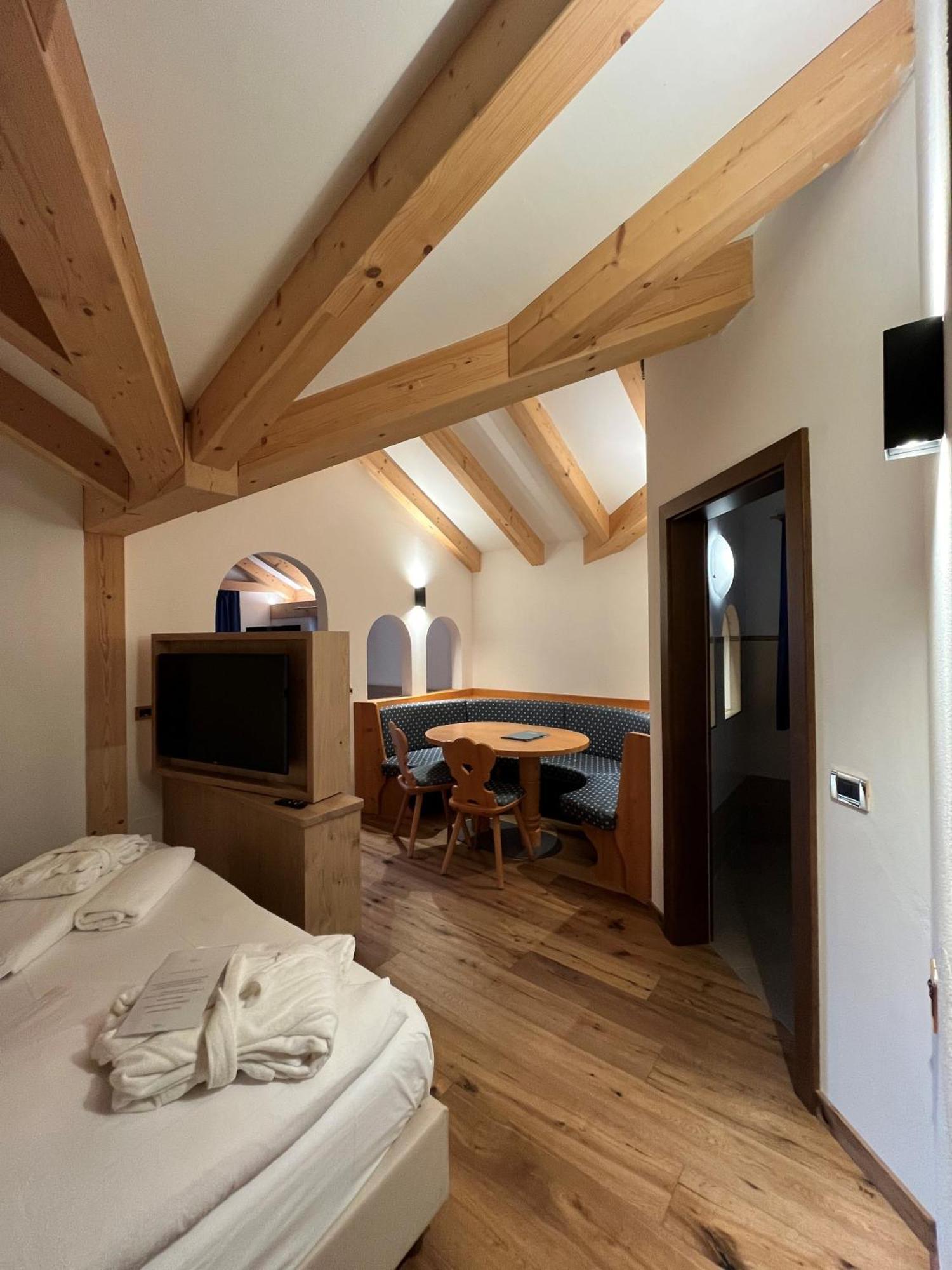 Hotel Terme Antico Bagno Pozza di Fassa Pokój zdjęcie