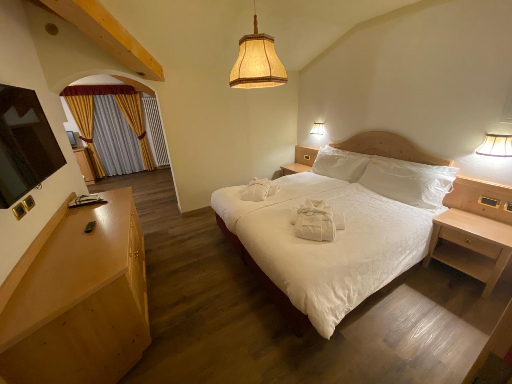 Hotel Terme Antico Bagno Pozza di Fassa Pokój zdjęcie