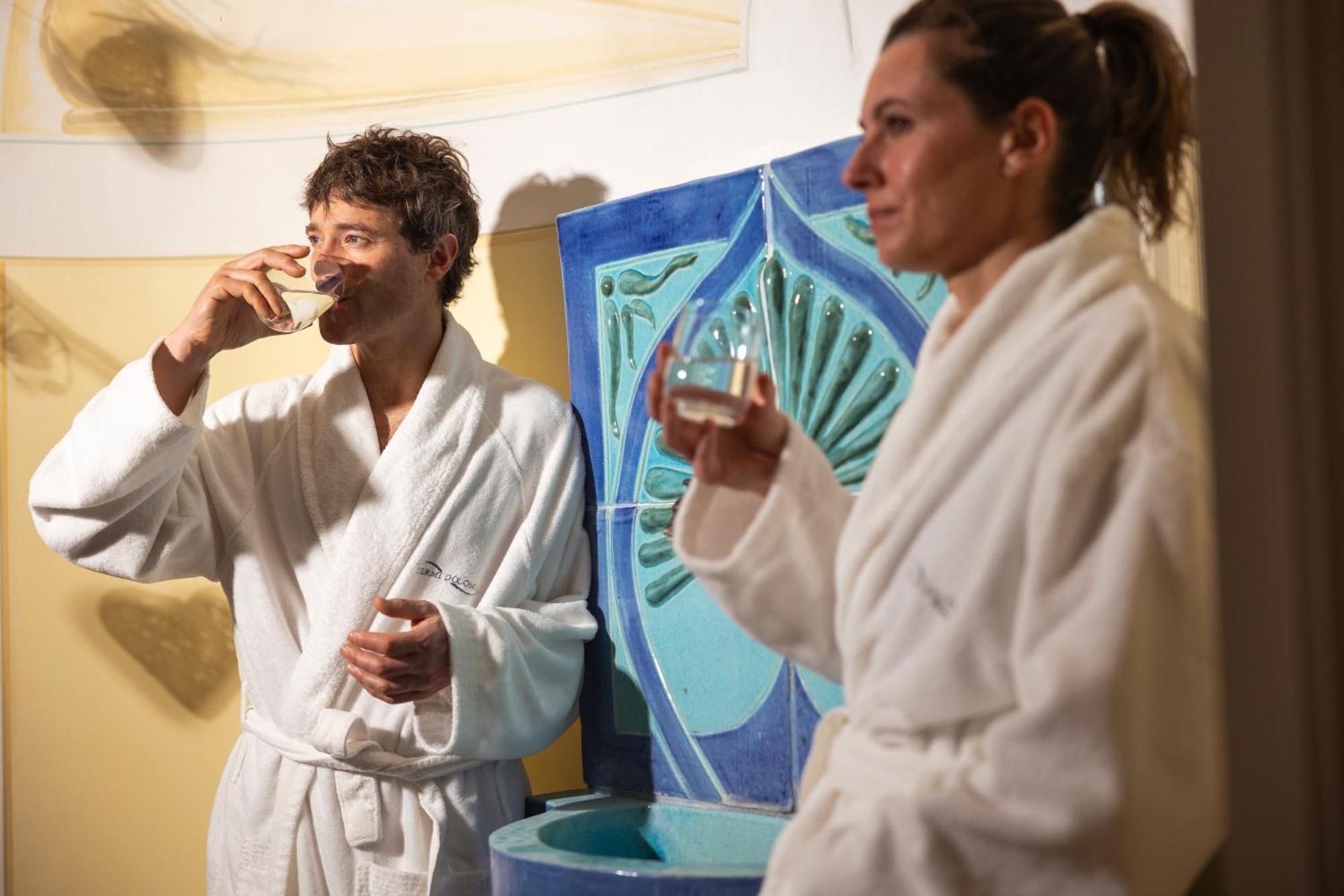 Hotel Terme Antico Bagno Pozza di Fassa Zewnętrze zdjęcie